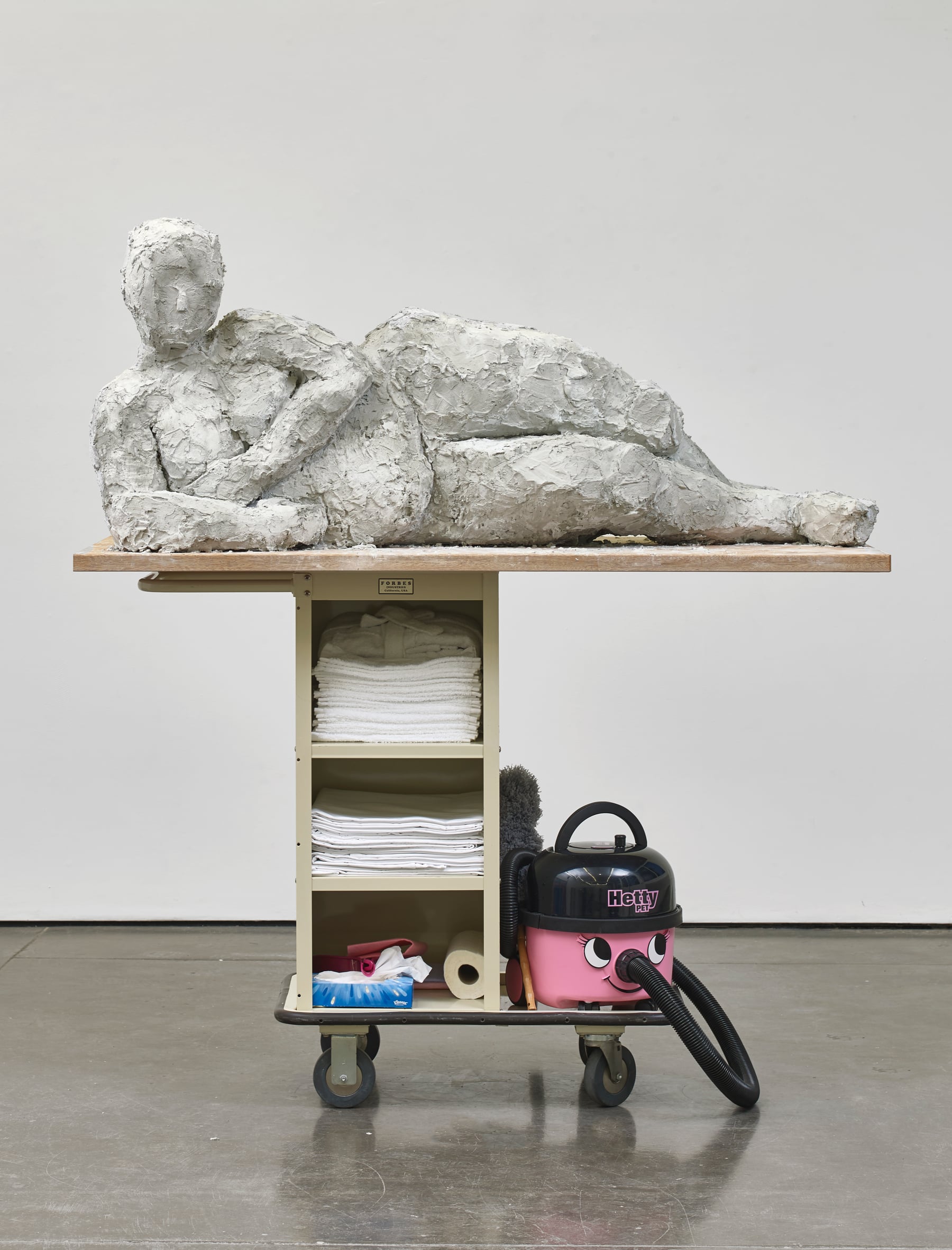 Nicole Wermers, Reclining Female #2, 2022 © Nicole Wermers. Courtesy of the artist and Herald St, London & Bologna. Photo by Andy Keate.